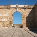 800px-Arco_de_los_Gigantes2 800px-Arco_de_los_Gigantes2
